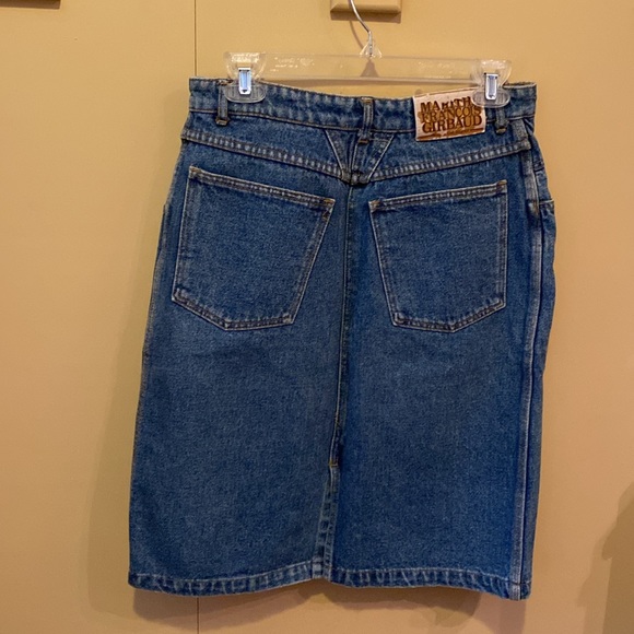 Vintage stone washed denim a-line skirt by Marithe Francois Girbault. - Picture 8 of 10